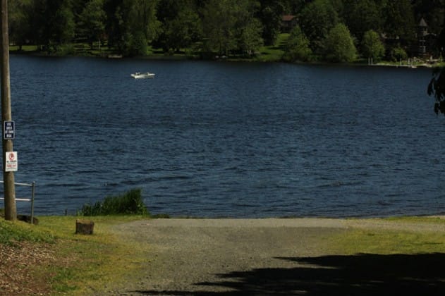 Gravel water access leading into Black Lake